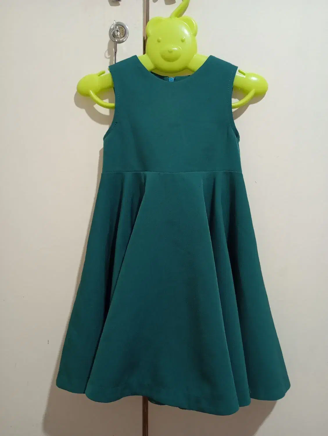 تعدادی لباس بچه در حد نو|کفش و لباس بچه|چهارباغ, |دیوار