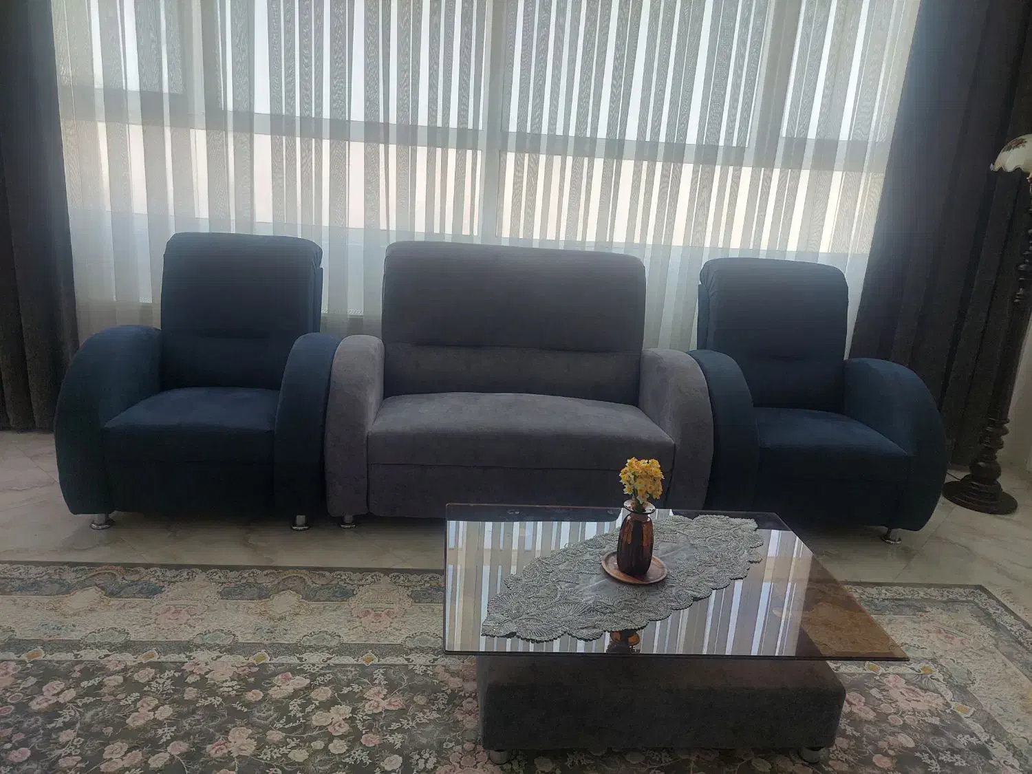 مبل راحتی ۷ نفره با ۳ میز جلو مبلی|مبلمان خانگی و میز عسلی|بیرجند, |دیوار