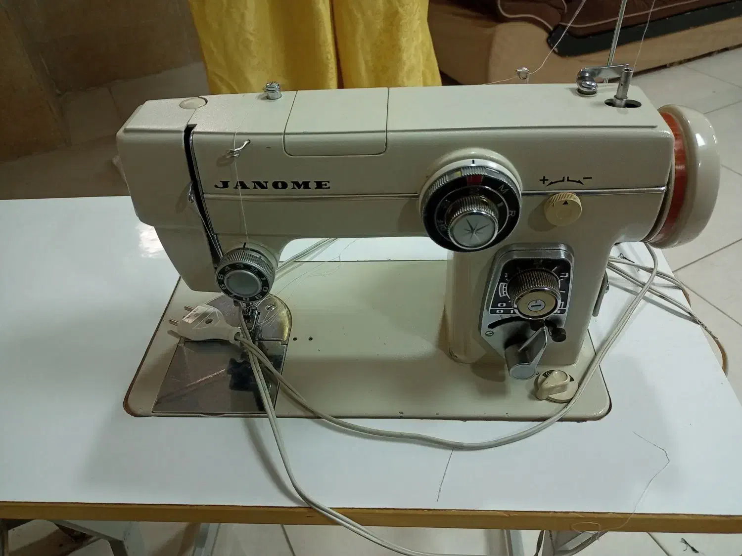 چرخ ژانومه680|چرخ خیاطی و ریسندگی|ایلام, |دیوار