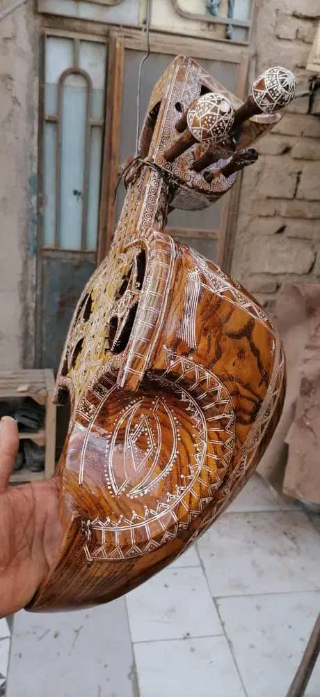 سروز بلوچی. ازمبتدی تا پیشرفته|سازهای سنتی|سراوان, |دیوار