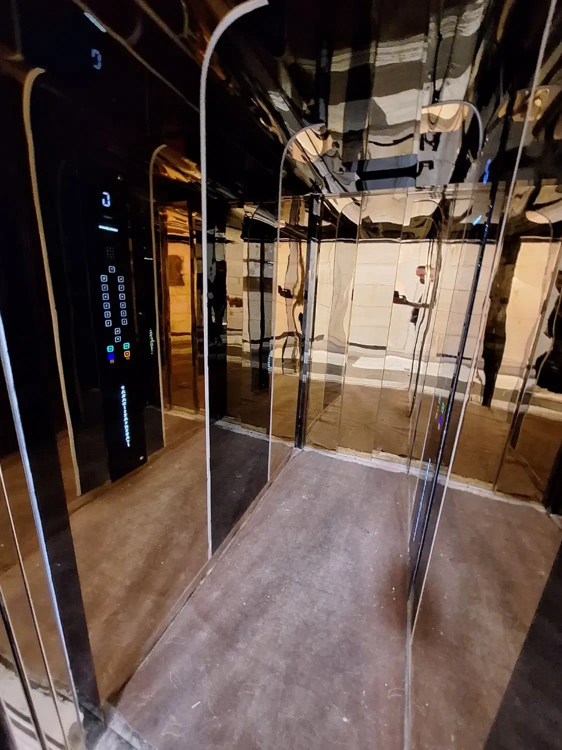 ۱۳۰متر بهمراه ۹۰ متر تراس بزرگ/حاشیه الهیه حیاطدار|فروش آپارتمان|مشهد, الهیه|دیوار