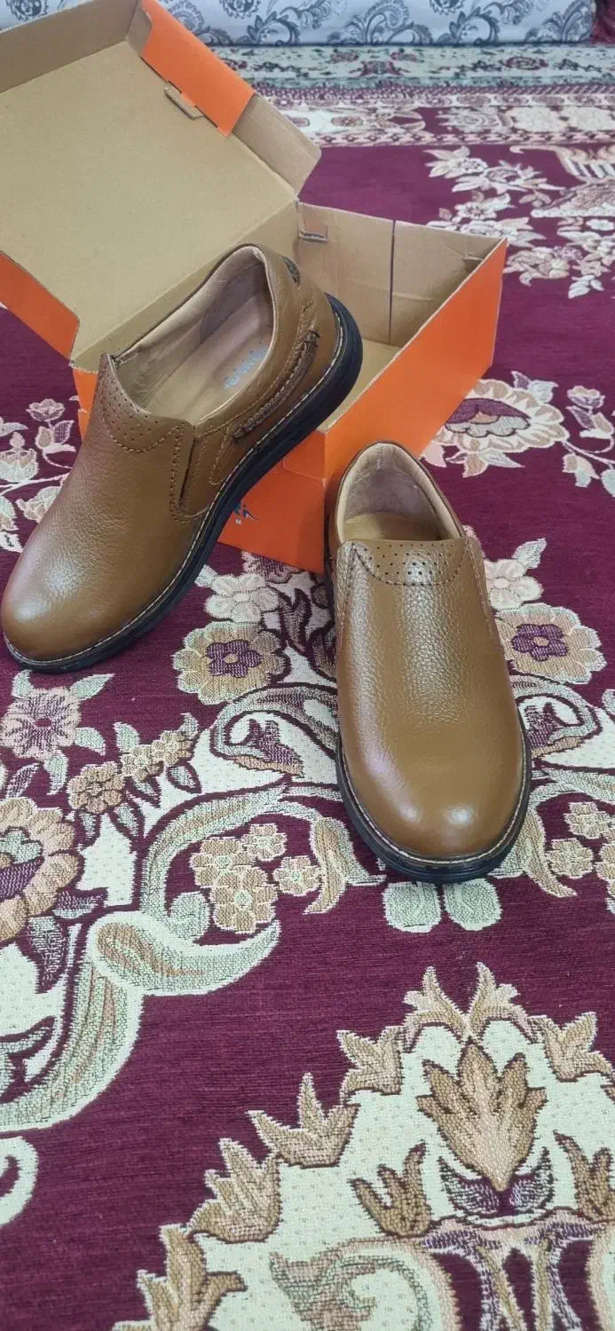 کفش چرم|کیف، کفش، کمربند|بروجرد, |دیوار
