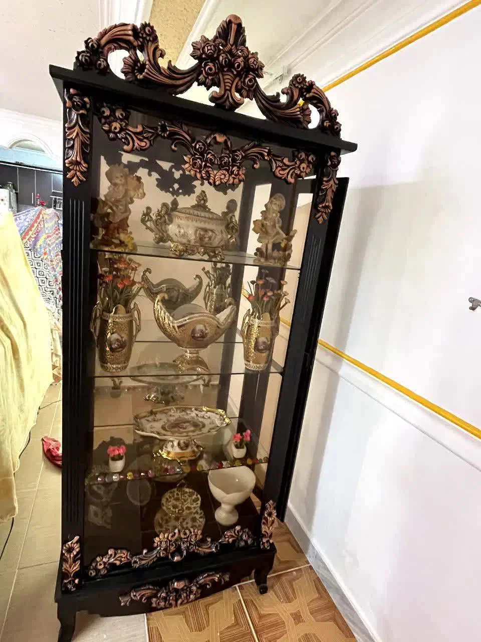 بوفه|بوفه، ویترین، کنسول|رشت, فلسطین|دیوار