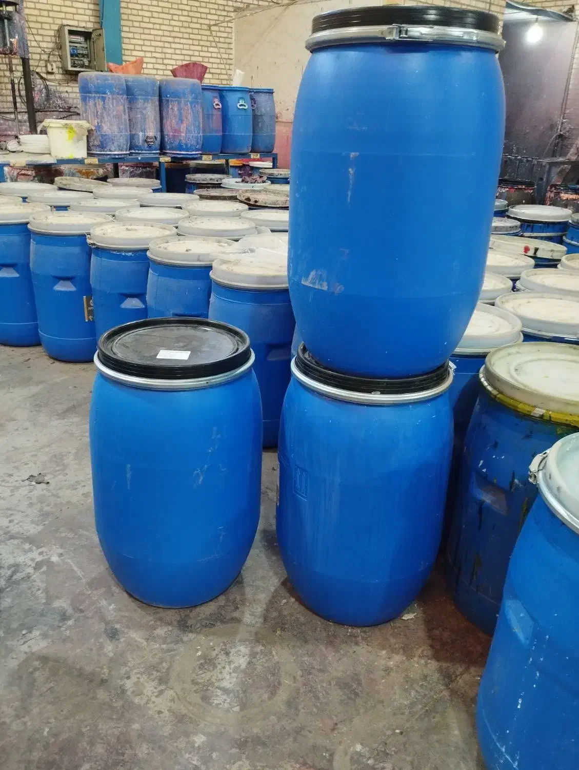 بشکه های ۶۰ ۴۰ ۸۰ لیتری برای مصارف آب وغیره|ظروف نگهدارنده، پلاستیکی، یک‌بارمصرف|هشتگرد, شهرک المهدی|دیوار