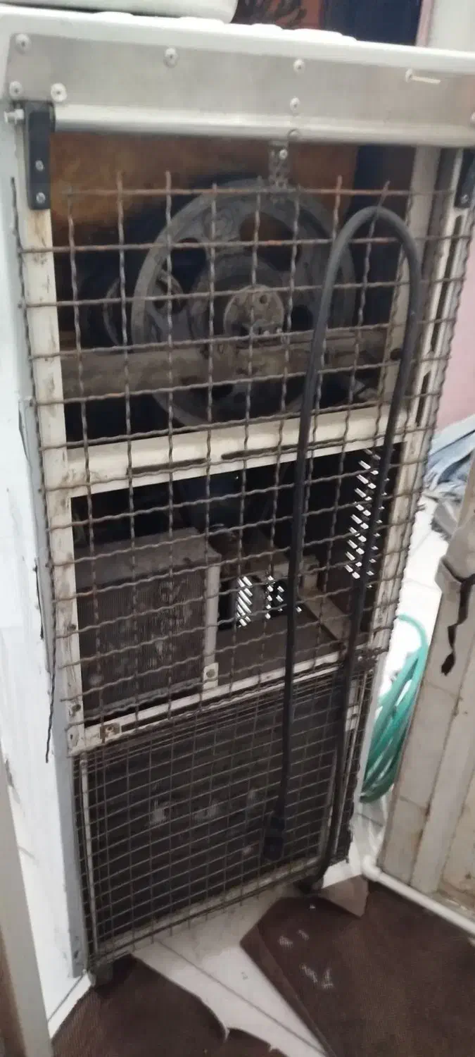 بستنی ساز|کافیشاپ و رستوران|زاینده رود, |دیوار