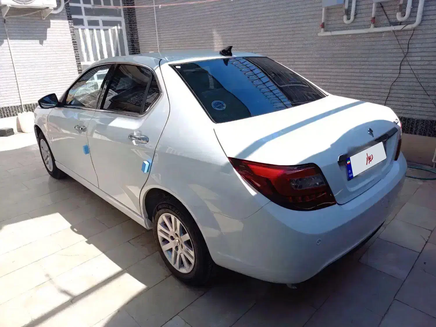 دنا پلاس ۶ دنده / کم کار خشک / مصرف ۵.۵ لیتر|خودرو سواری و وانت|قزوین, |دیوار