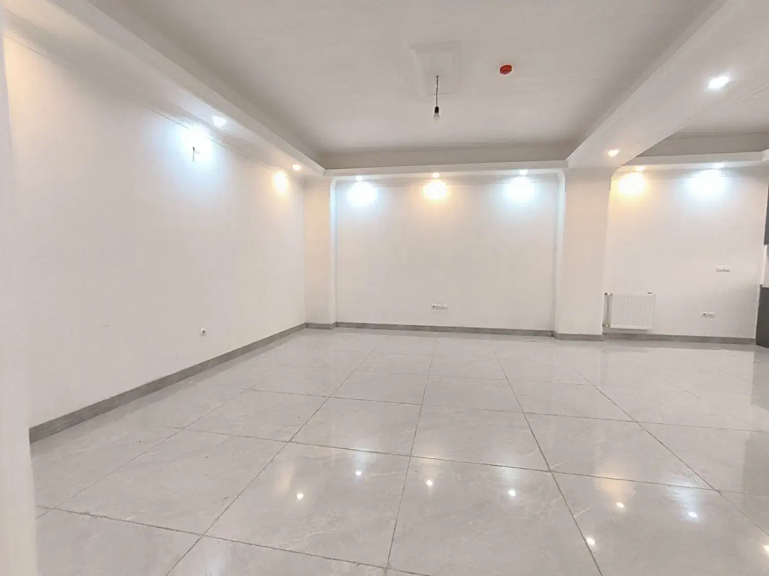 آپارتمان 70متری/شهرک مسعودیه/کلید نخورده/بدون مالک