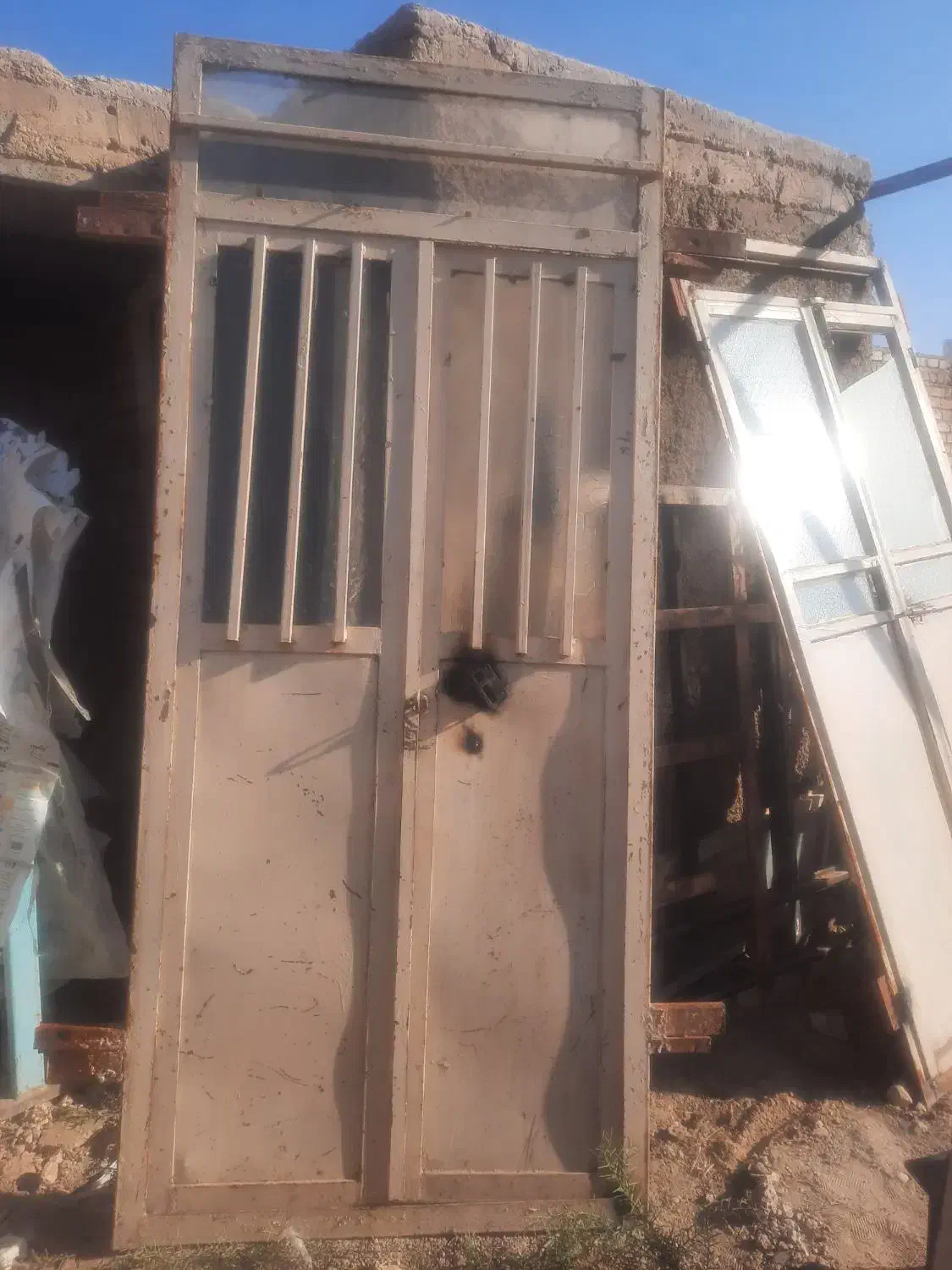 درب دولنگه کاملا سالم قیمت ۲۵۰۰|مصالح و تجهیزات ساختمان|ششده و قره بلاغ, |دیوار