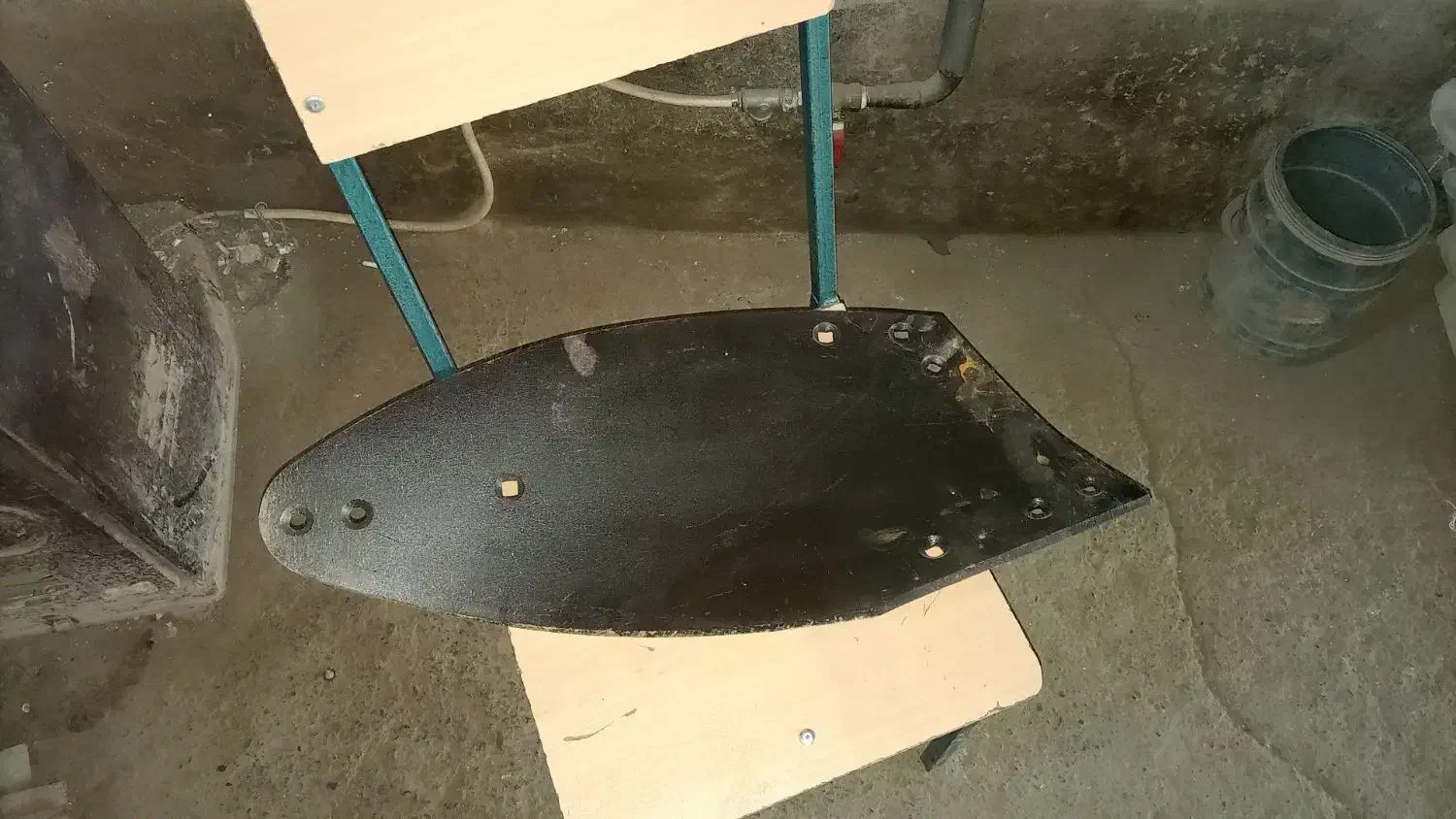 گاو آهن و ابزار آلات|ماشینآلات صنعتی|خوی, |دیوار