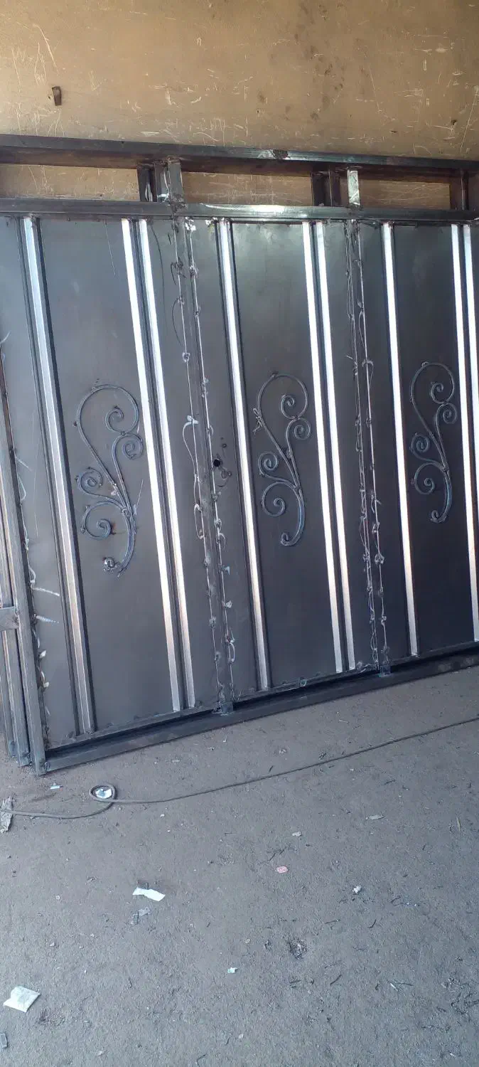 درب پنجره اهنی موسوی|مصالح و تجهیزات ساختمان|رباطکریم, رباطکریم|دیوار