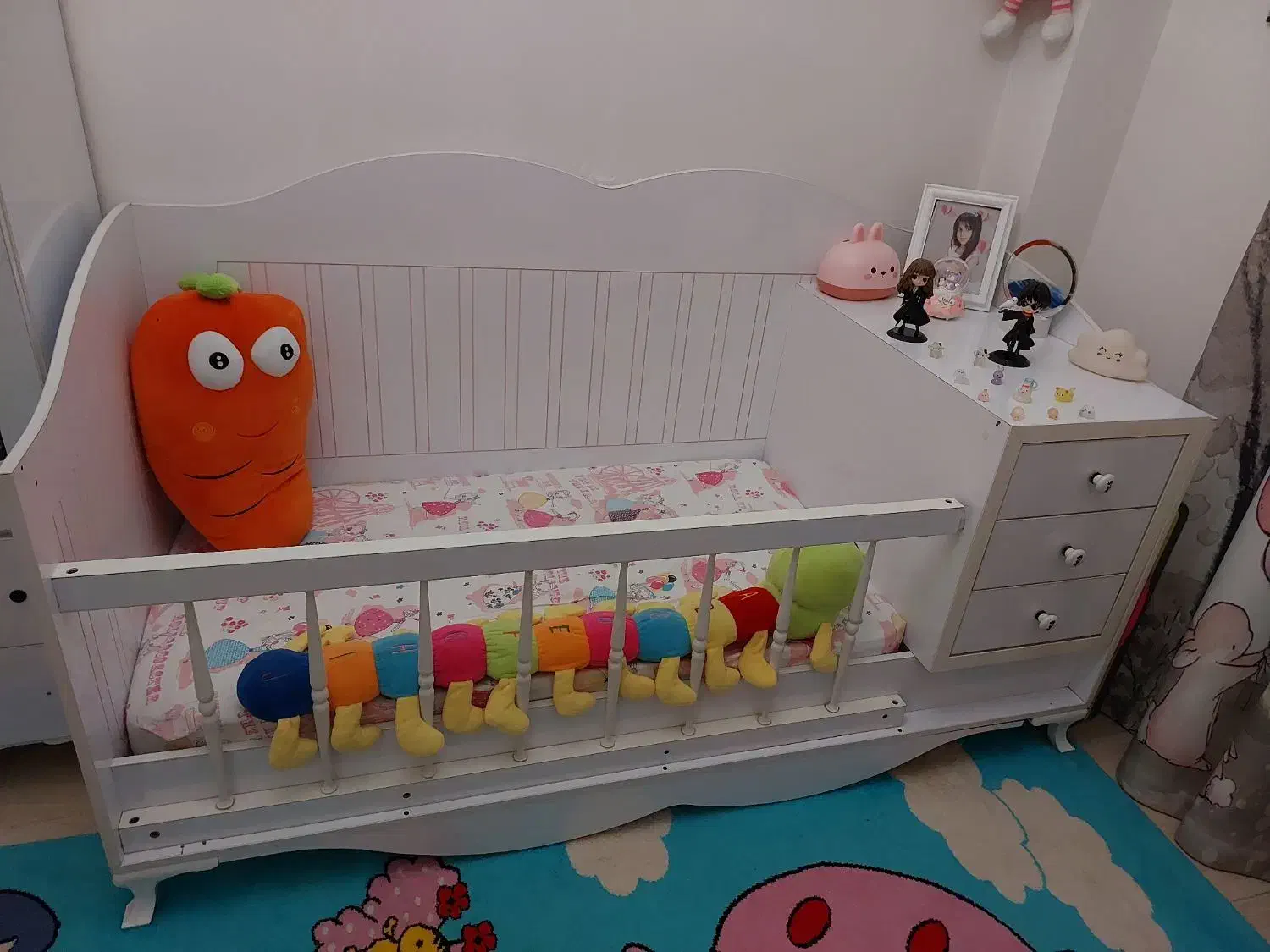 تخت کودک|تخت و صندلی بچه|رشت, چله خانه|دیوار