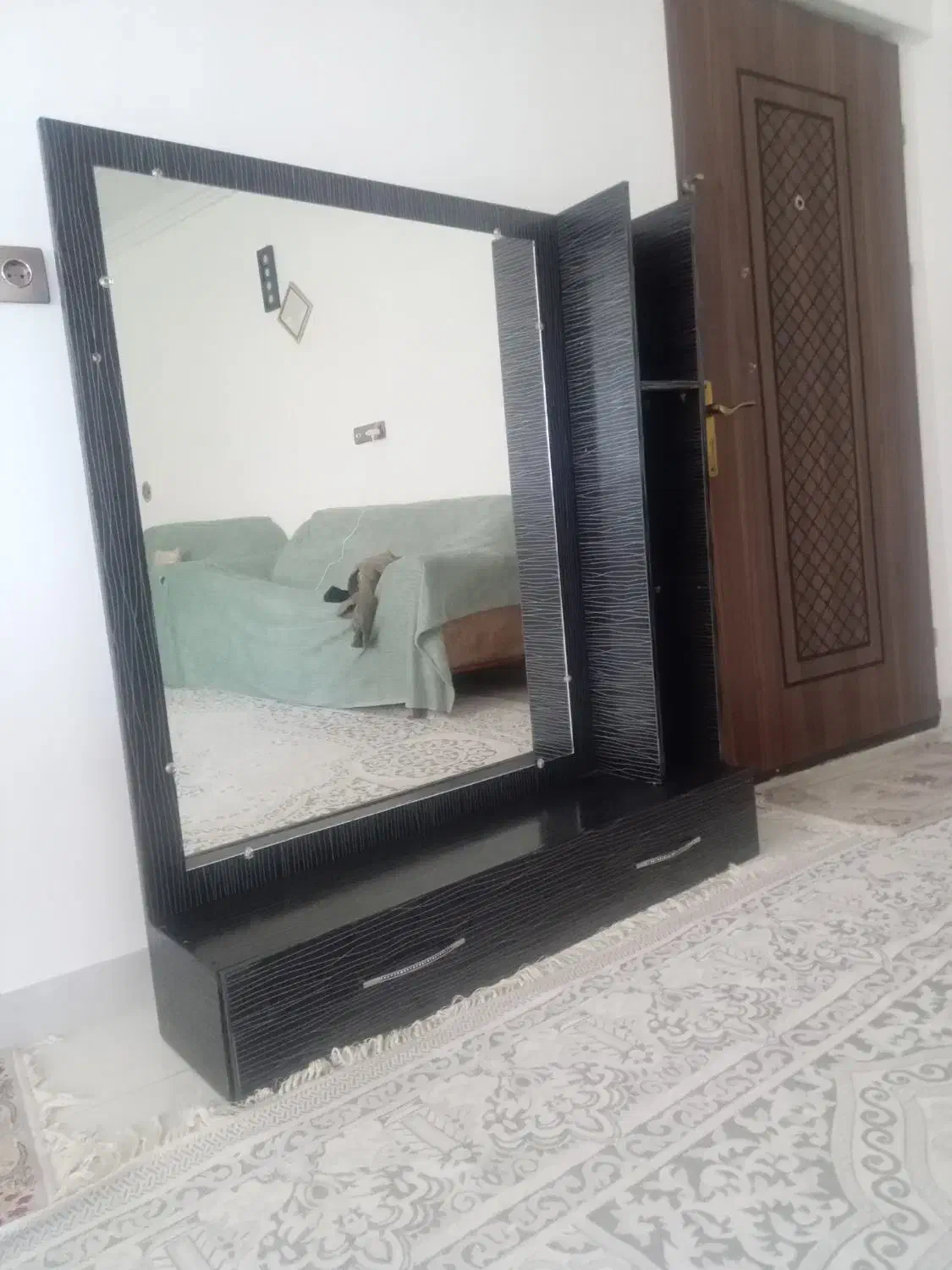 آیینه قدی|آینه|مشگین شهر, |دیوار