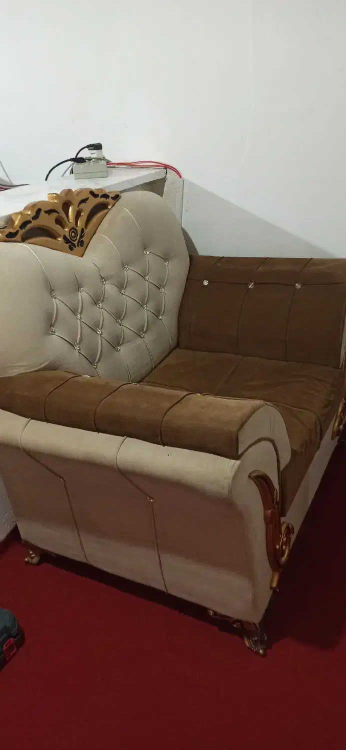 مبل سلطنتی 8نفره در حد نو|مبلمان خانگی و میز عسلی|مریوان, |دیوار