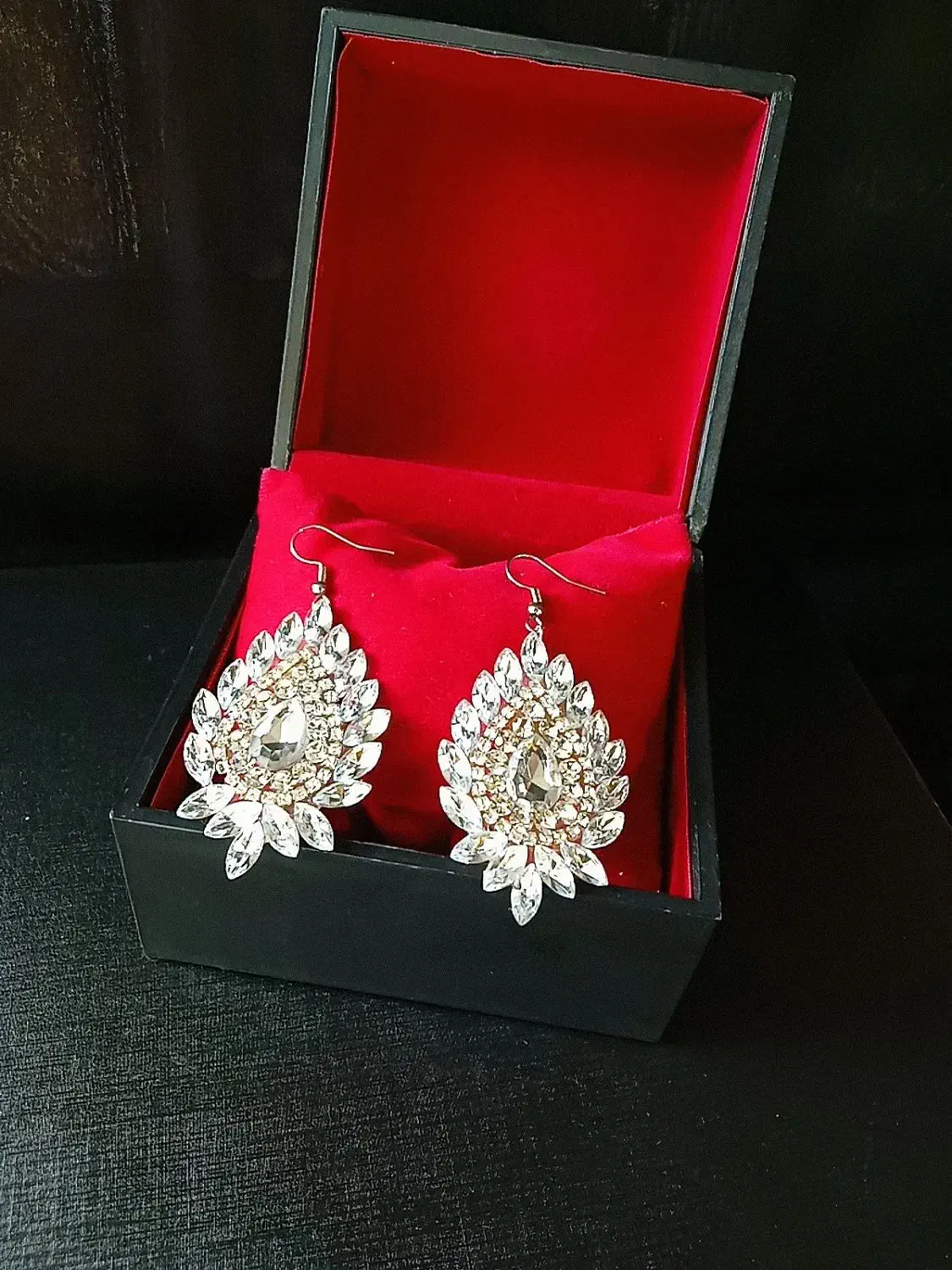 گوشواره آویز زیبا کاملا محکم و ضدحساسیت|بدلیجات|شاهرود, |دیوار