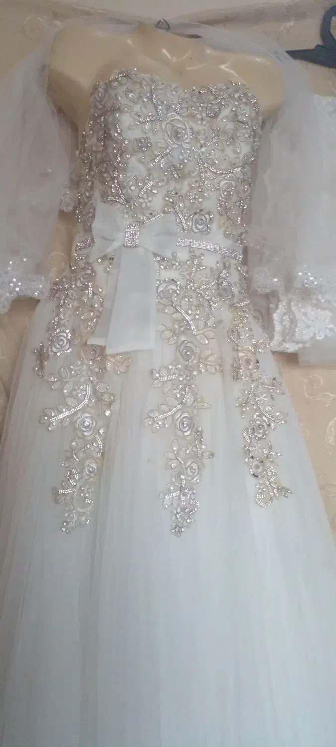 مزون لبلس عروس چند دست لباس عروس به فروش میرسه|لباس|تربت‌حیدریه, جانبازان|دیوار