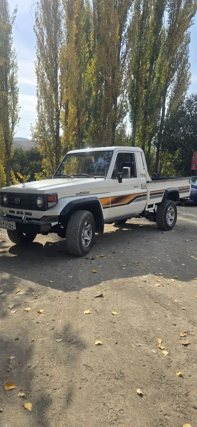 تویوتا لندکروز ۴۵۰۰ ستون پهن|خودرو سواری و وانت|تهران, امام زاده عبدالله|دیوار