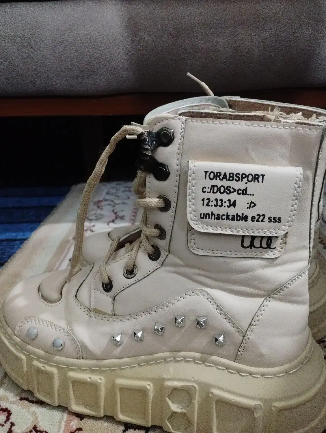 نیم پوتین|کیف، کفش، کمربند|بوکان, |دیوار