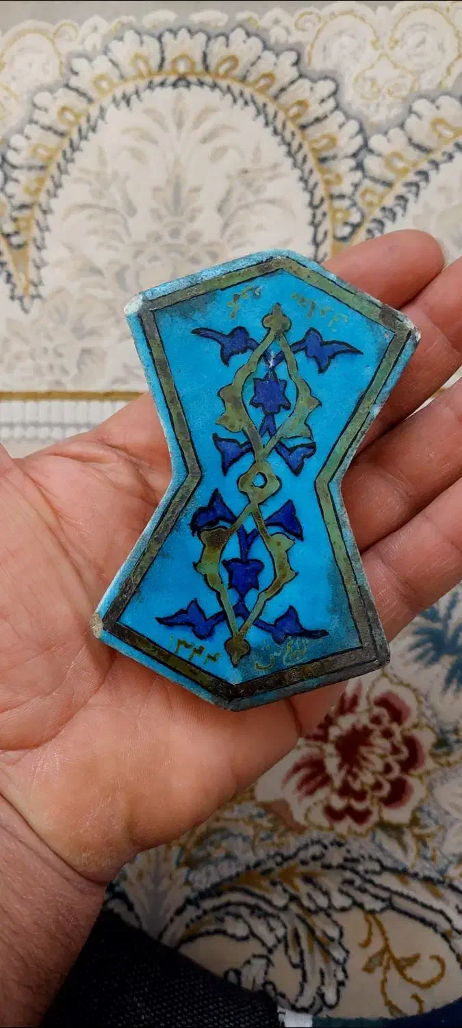 کاشی لعاب دار تاریخ دار|کلکسیون اشیاء عتیقه|تهران, فلسطین (میدان انقلاب)|دیوار