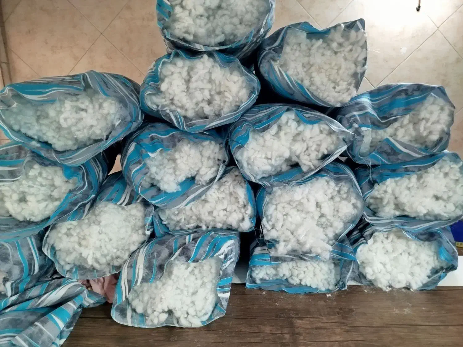 بالشت|رختخواب، بالش، پتو|تهران, حکیمیه|دیوار