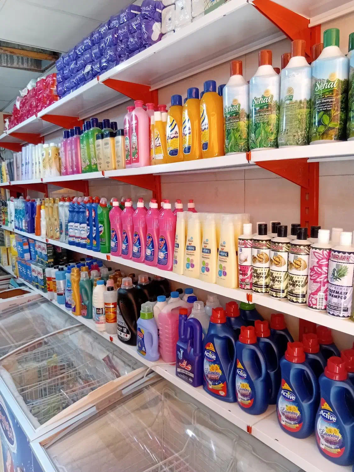 اجاره مغازه با جنس و قفسه و یخچال|اجارهٔ مغازه و غرفه|قرچک, مهدیه|دیوار