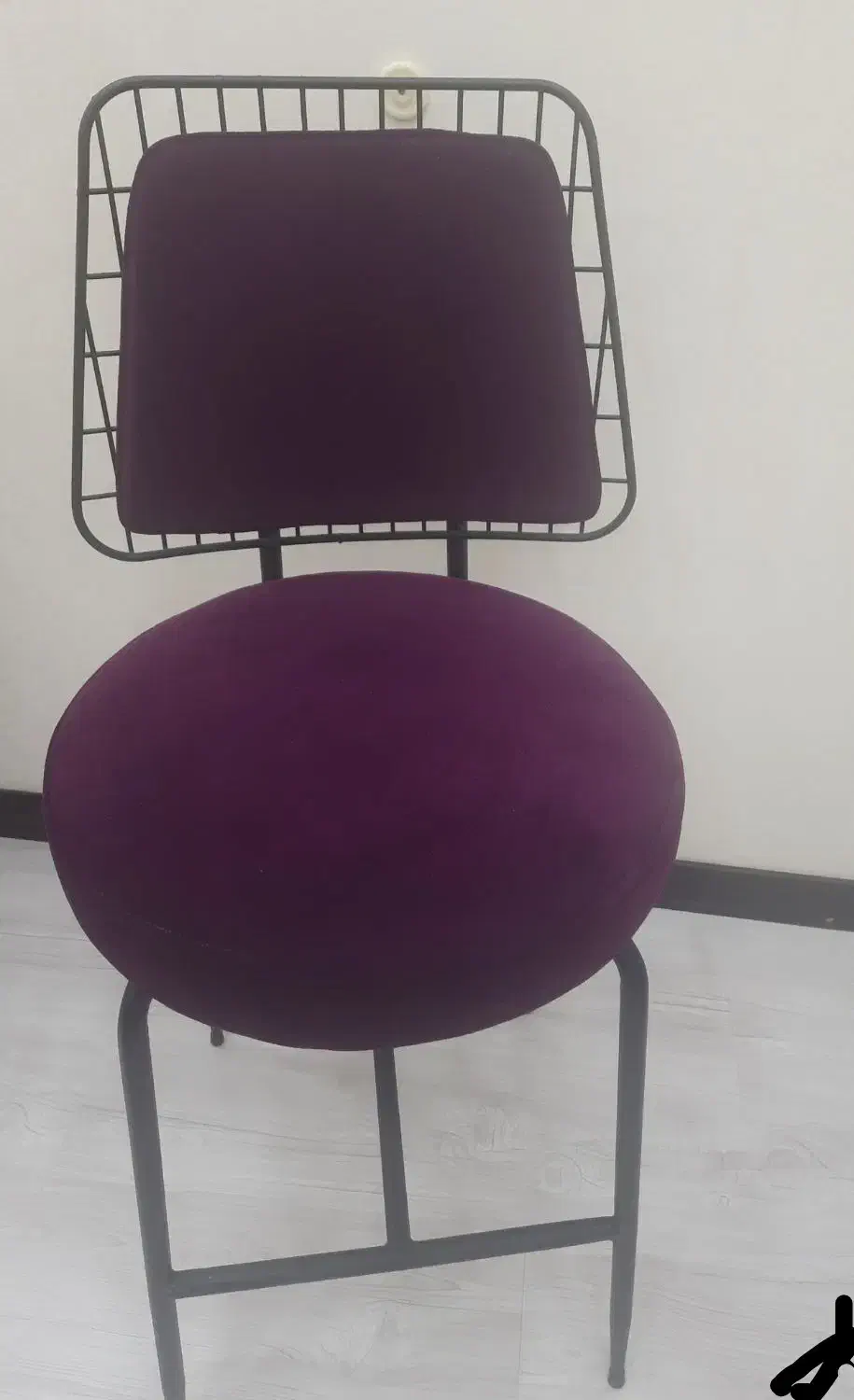 صندلی پایه بلند شیک|صندلی و نیمکت|بوشهر, |دیوار