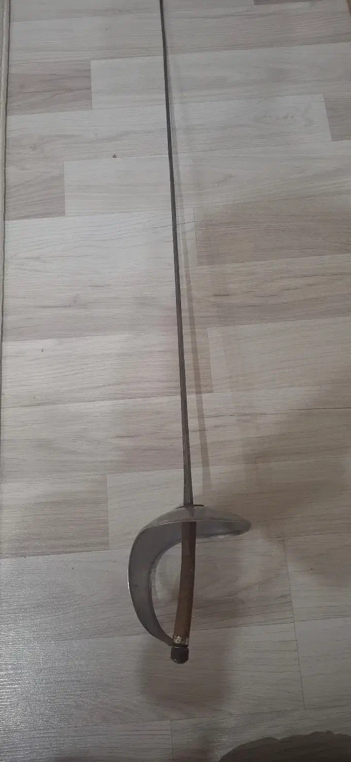 ۲ قبضه شمشیر سابر اصل فرانسوی|تجهیزات ورزشی|تهران, جیحون|دیوار