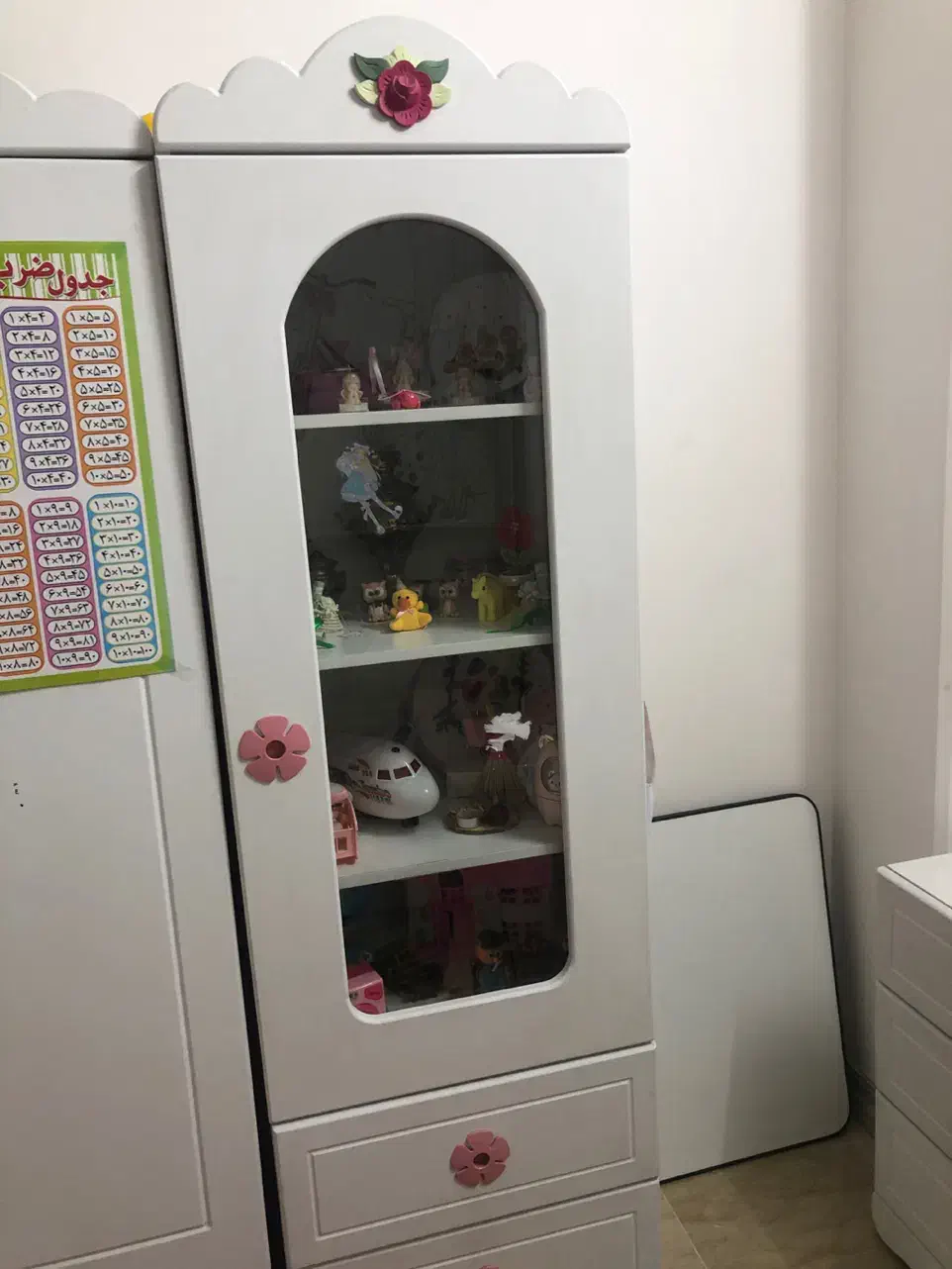 سرویس کمد و تخت کودک در قم|تخت و سرویس خواب|قم, زنبیل آباد|دیوار