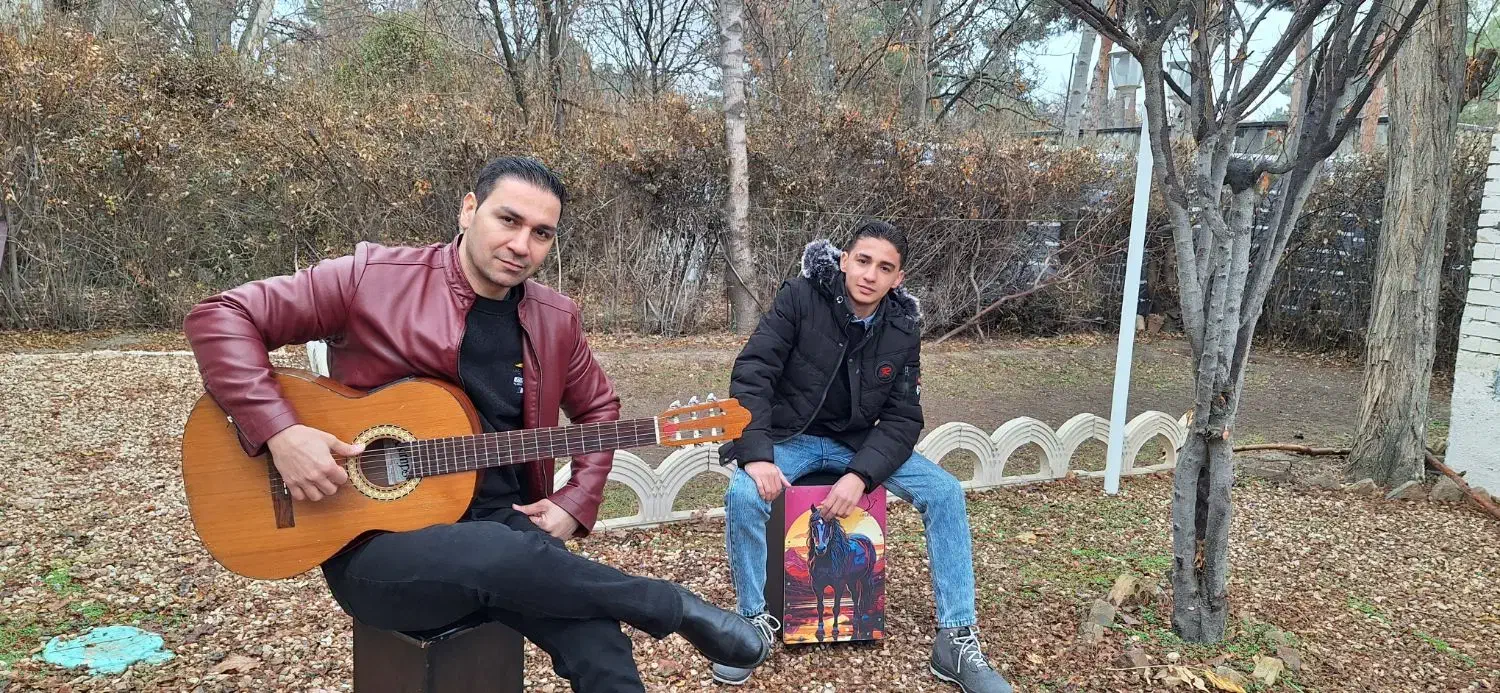 آموزش تخصصی گیتار و ویولن به صورت خصوصی|خدمات آموزشی|مشهد, شهید بهشتی|دیوار