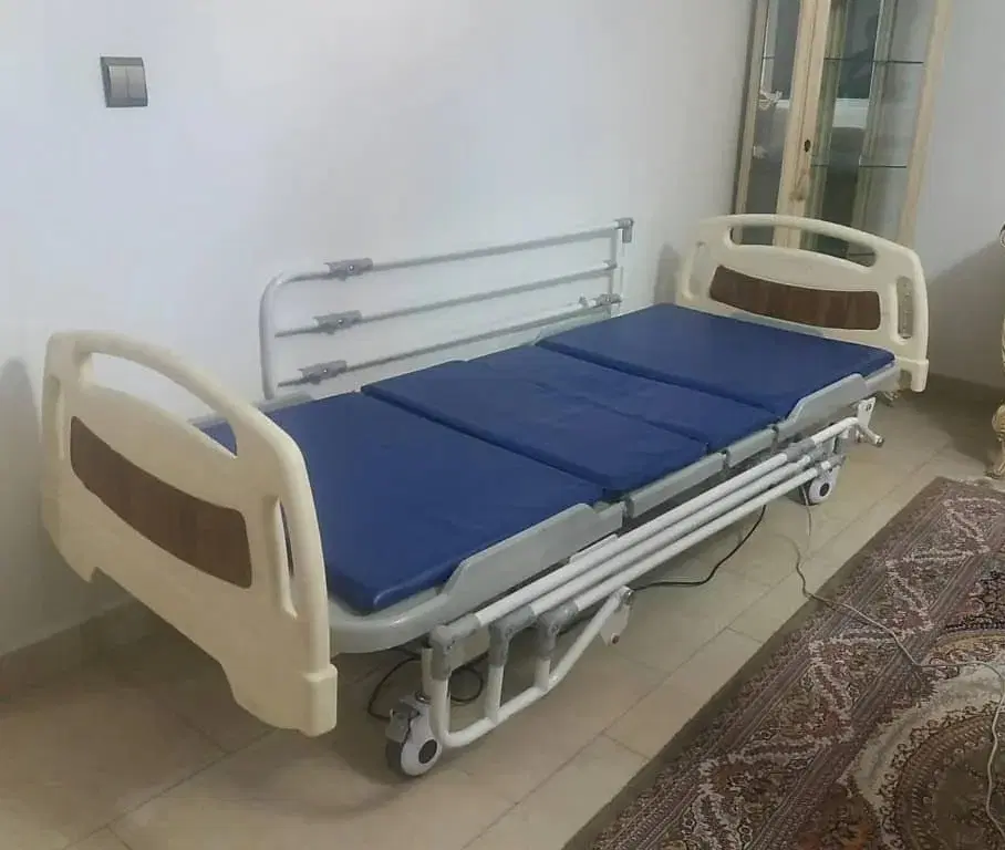 اجاره تخت بیمارستانی فول برقی ۴حالته بیمار منزل|آرایشی، بهداشتی، درمانی|تهران, شهرآرا|دیوار