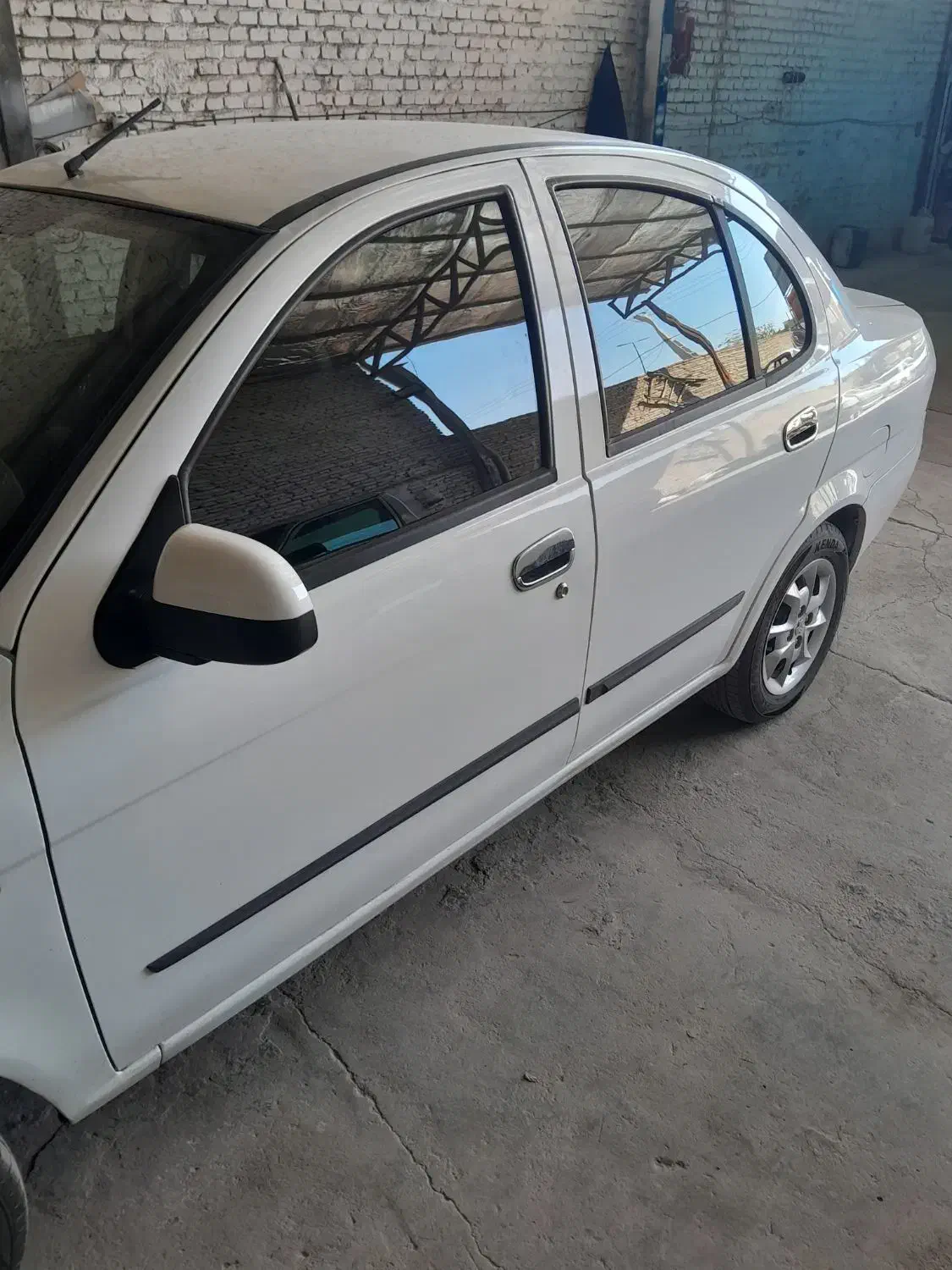 تیبا صندوق دار مدل ۹۷|خودرو سواری و وانت|یزد, |دیوار