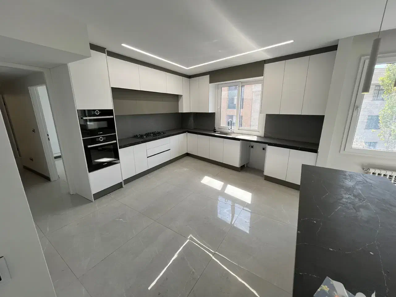 ۱۹۵متر۳خواب(بازسازی شده/خیابان کریمی)|فروش آپارتمان|تهران, قیطریه|دیوار