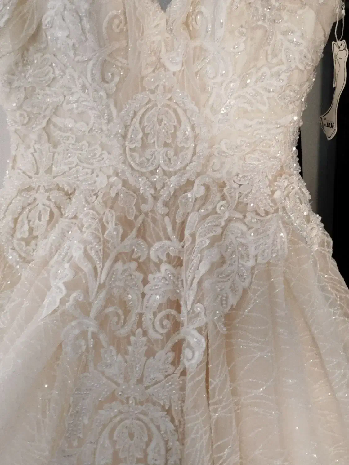 دون عروس نو|لباس|اردبیل, |دیوار