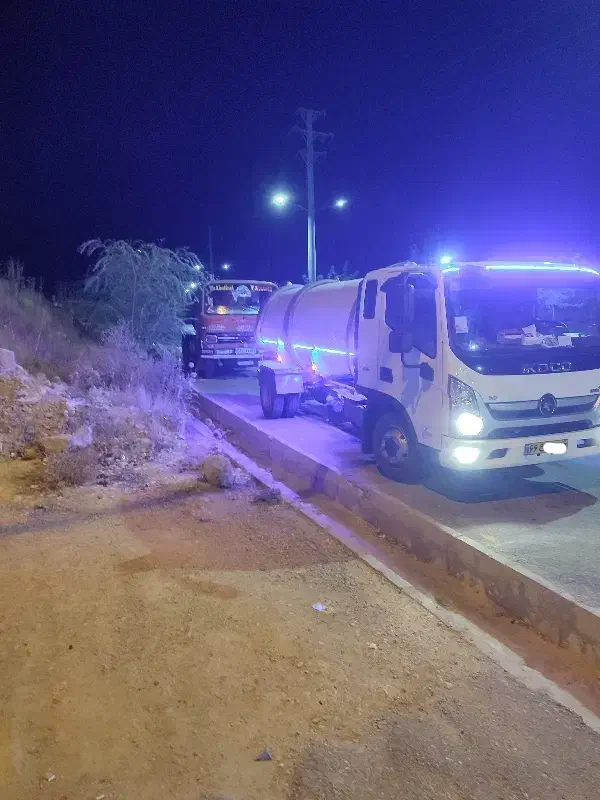 تخلیه چاه فاضلاب (شهرداری )ولوله بازکنی باکلاس|خدمات پیشه و مهارت|لنده, |دیوار