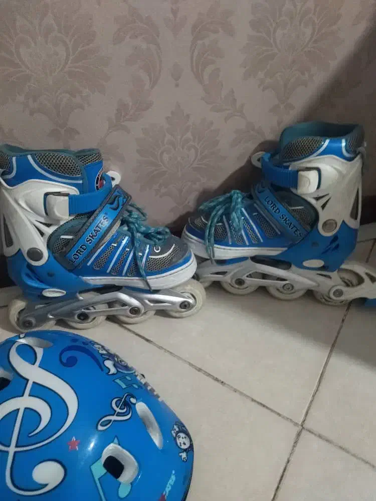 اسکیت|دوچرخه، اسکیت، اسکوتر|کیش, |دیوار