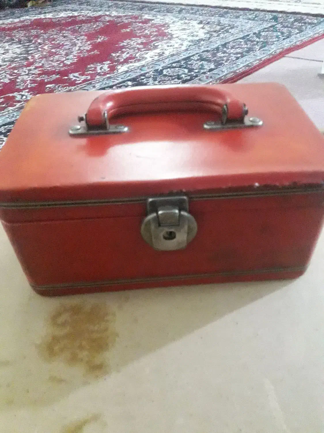 چمدان قدیمی|کیف، کفش، کمربند|قم, باجک سه|دیوار