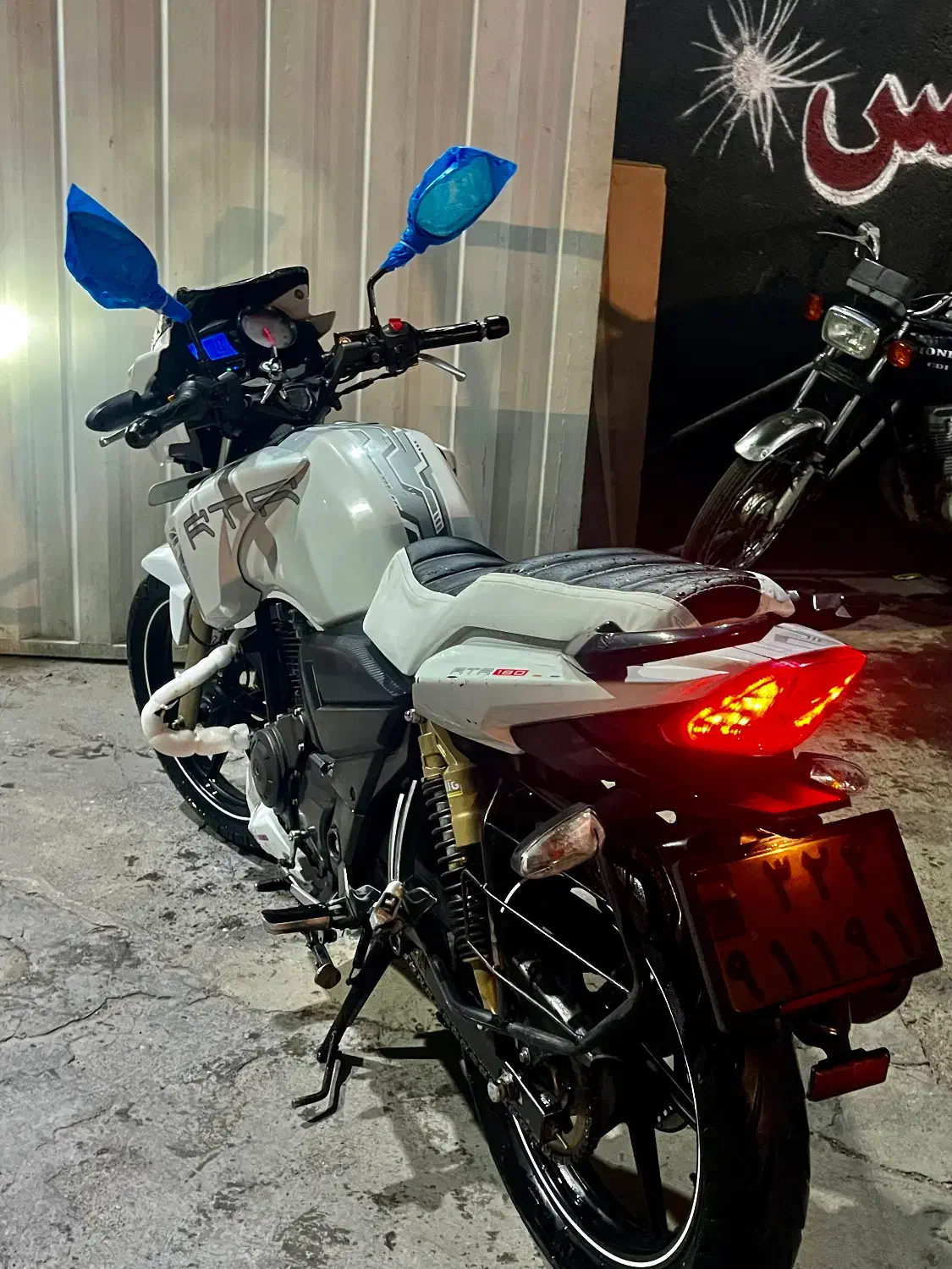 آپاچی نیوفیس|موتورسیکلت|صفادشت, |دیوار