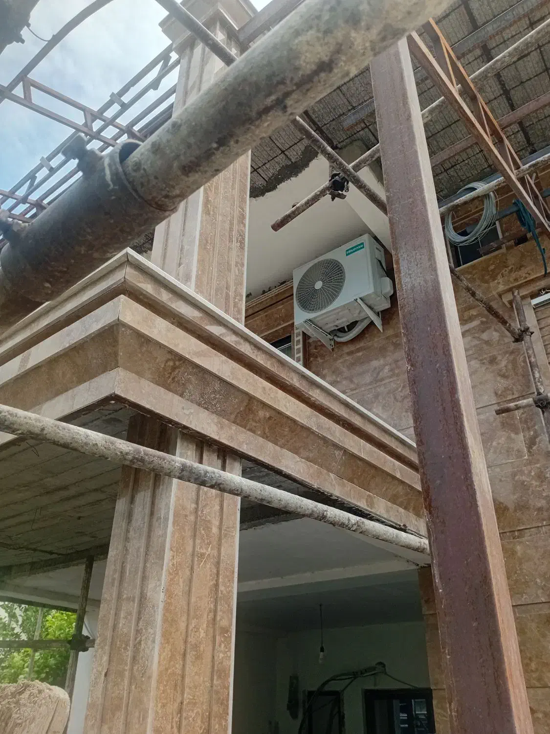 سنگ نما رومی حیاط سازی و کاشی سرامیک|خدمات پیشه و مهارت|چالوس, |دیوار