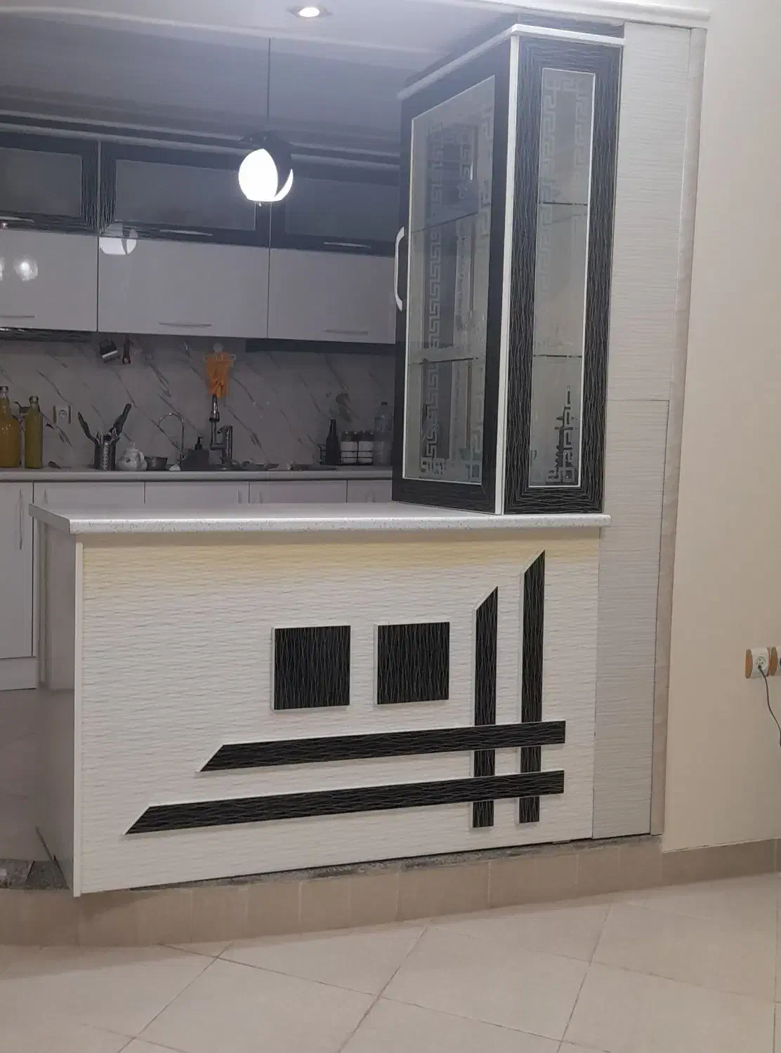 کابینت هایگلاس سفید + ویترین کاملا نو|مصالح و تجهیزات ساختمان|گرگان, |دیوار