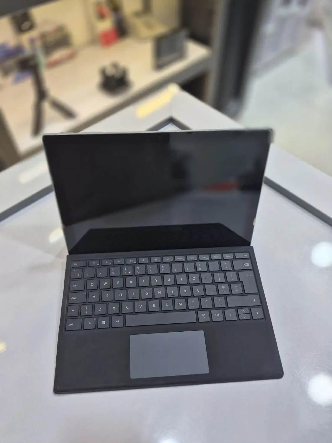 Surface pro 5|رایانه همراه|آستارا, |دیوار