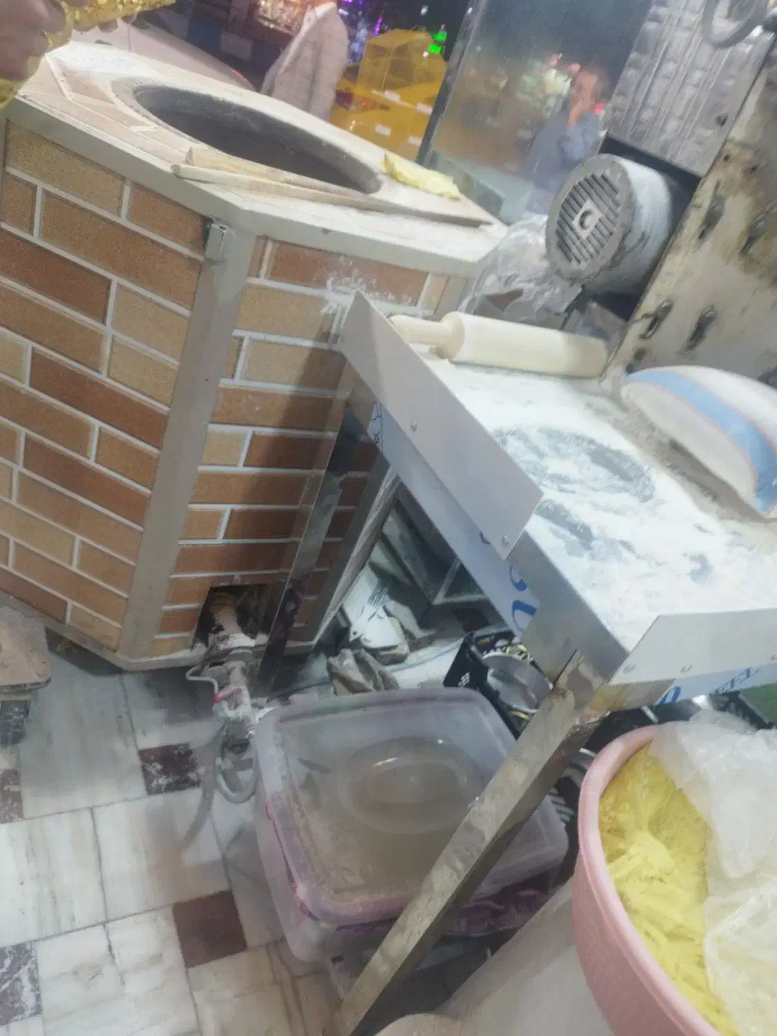 شاطر ظرف شور|استخدام خدمات فروشگاه و رستوران|تبریز, |دیوار