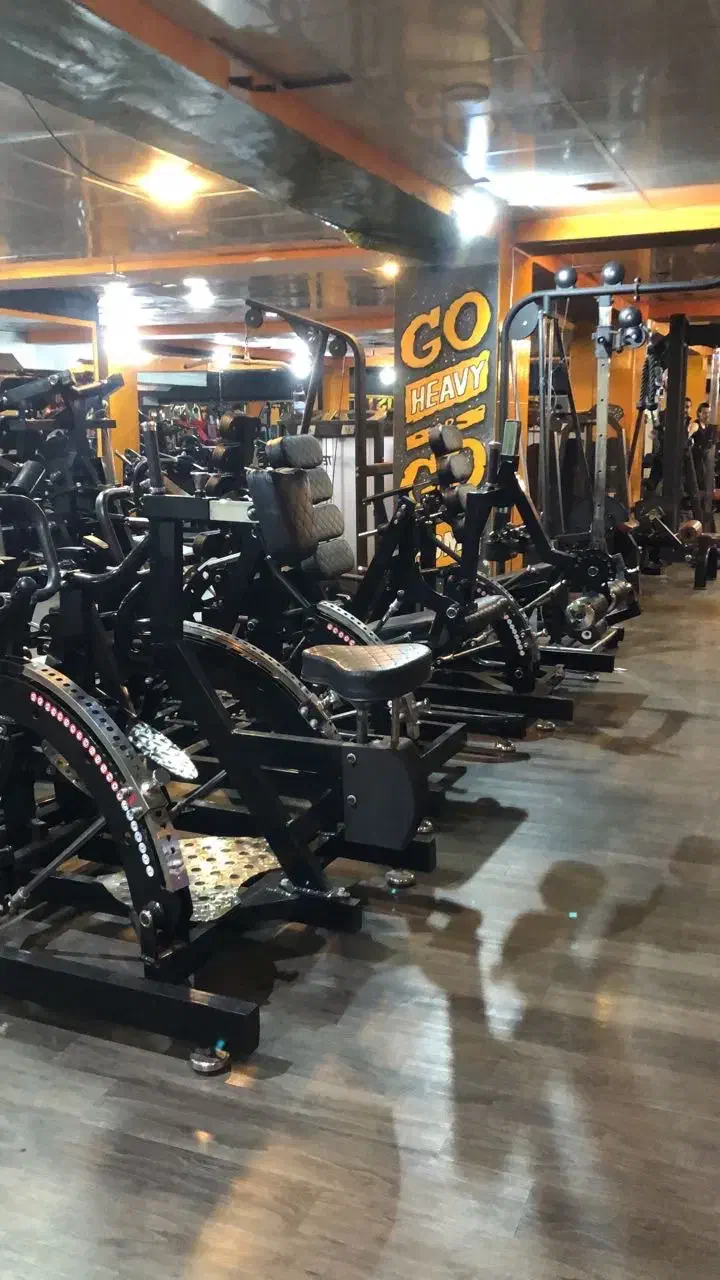 فروش فوری تجهیزات کامل باشگاه ( خارجی و ایرانی)|تجهیزات ورزشی|نظرآباد, نظرآباد|دیوار