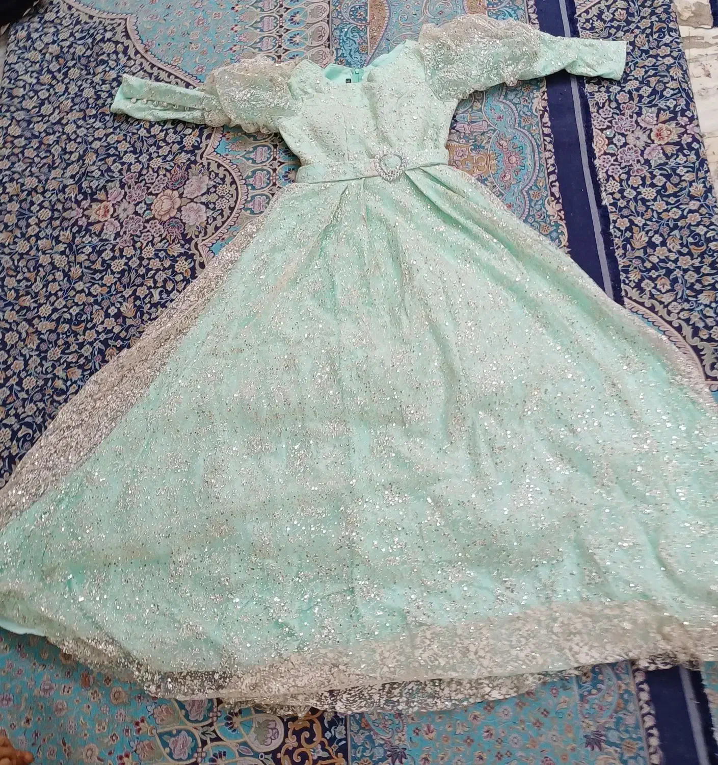 لباس مجلسی کرم و سبز پسته ای|لباس|قم, الوندیه و گذر صادق|دیوار