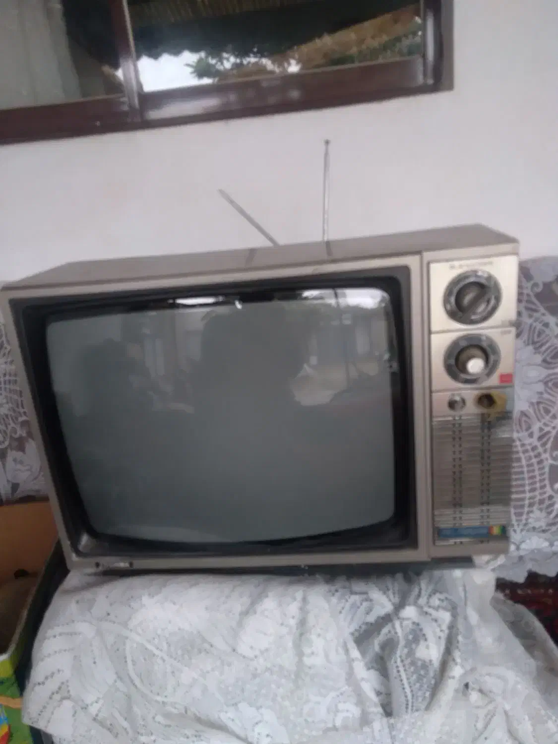 تلوزیون عتیغه|تلویزیون و پروژکتور|رشت, تازه آباد|دیوار