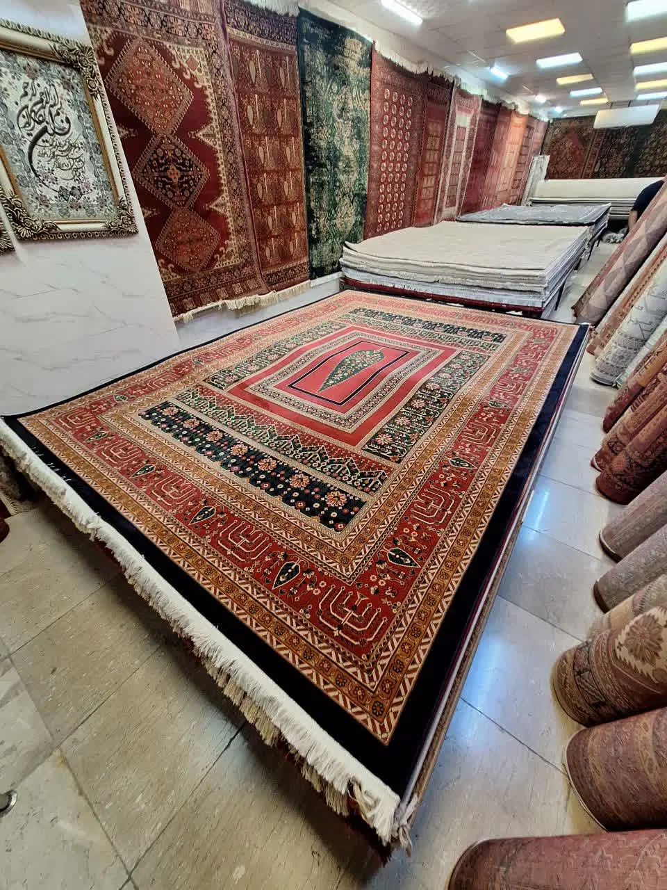فرش سنتی مدل ترکمن سبز و طوسی و لاکی|فرش|مشهد, امیر|دیوار