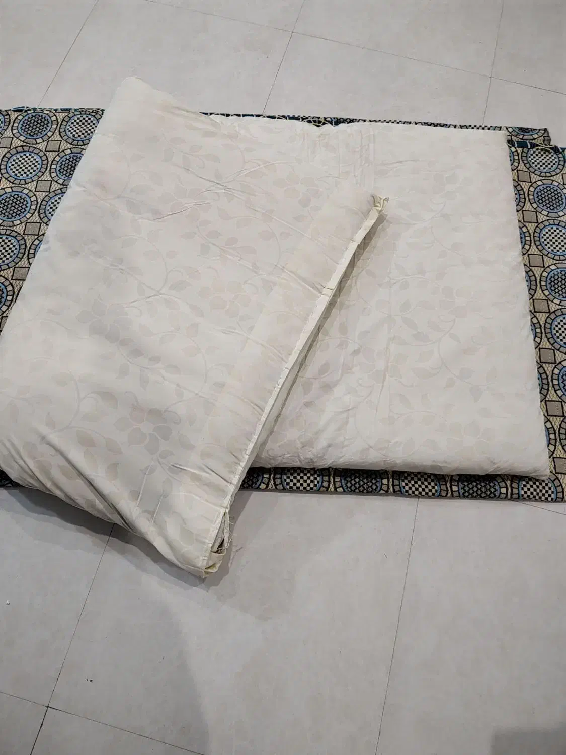 تشک|رختخواب، بالش، پتو|فردیس, سرحدی|دیوار