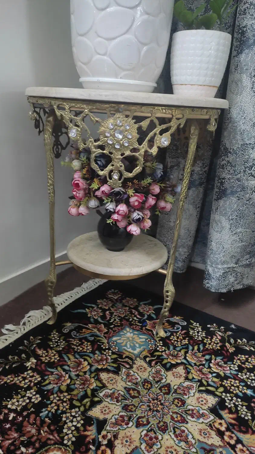 فروش میز برنجی کلا دو ماهه خریدم|صنایع دستی و سایر لوازم تزئینی|ابهر, |دیوار