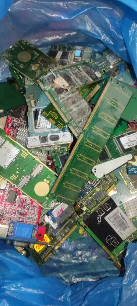 سی پی یو و برد|قطعات و لوازم جانبی رایانه|صومعه‌سرا, |دیوار