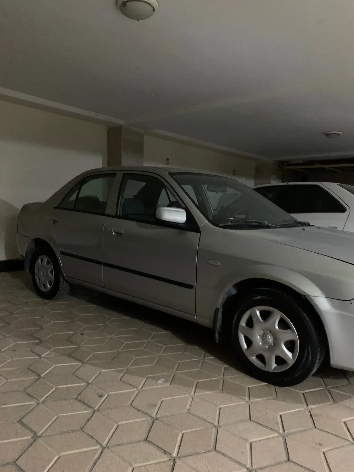 Mazda 323 fl|خودرو سواری و وانت|آمل, |دیوار