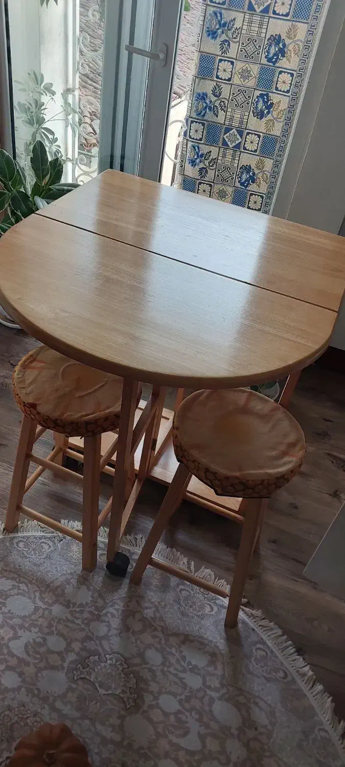 میز چوبی|میز و صندلی غذاخوری|رشت, ساغری سازان|دیوار