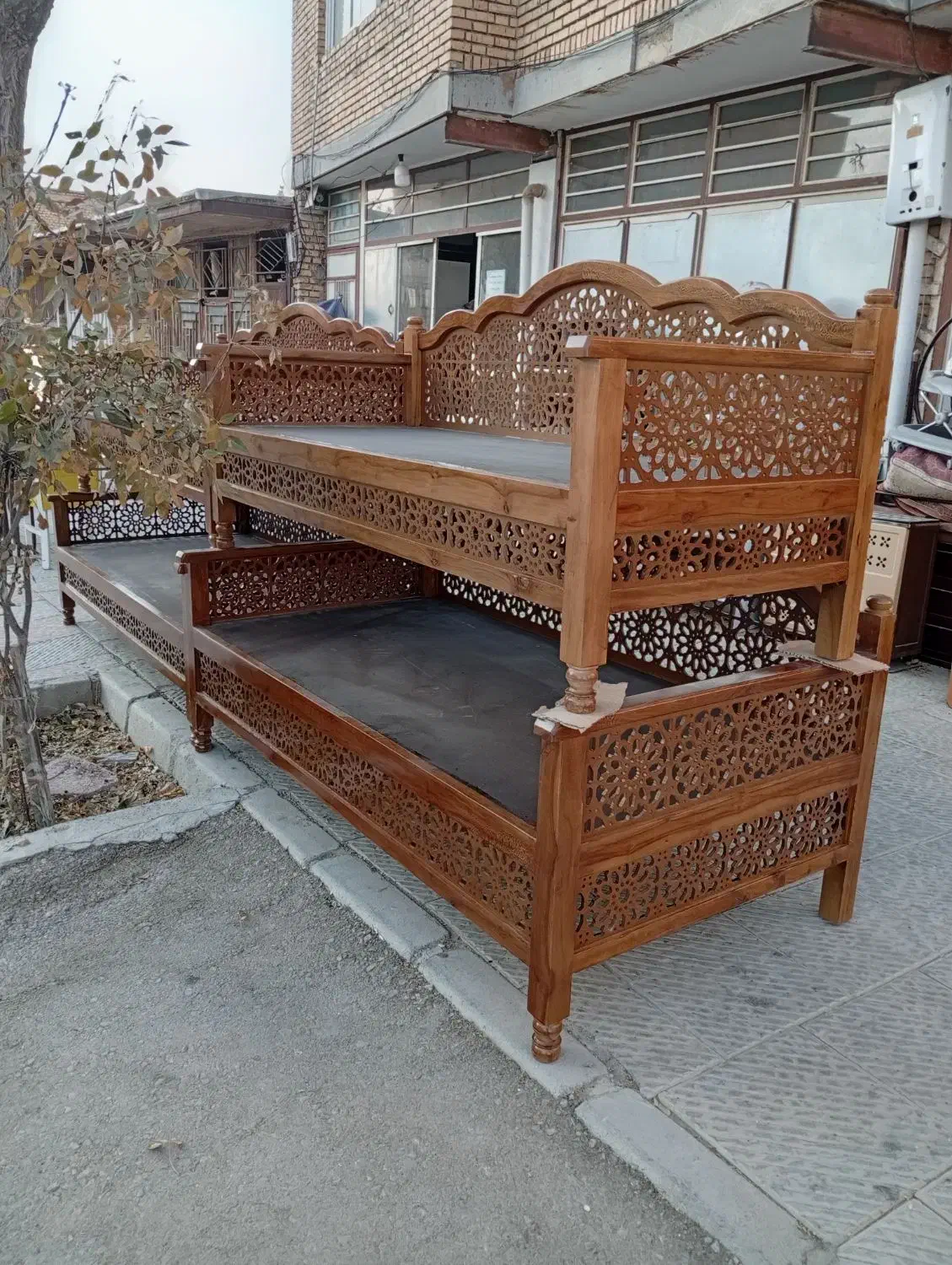 تخت سنتی|مبلمان خانگی و میز عسلی|فرخشهر, |دیوار